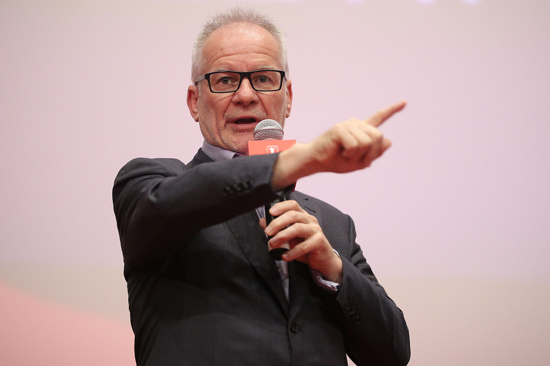 伯克希尔·哈撒韦的计算方法 计算内在价值  在计算内在价值时