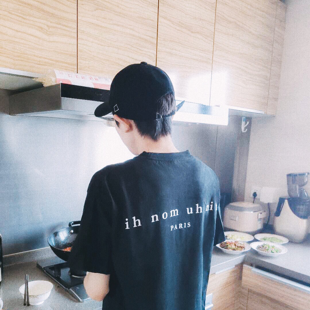 王源背影合集系列 宽阔背影安全感十足