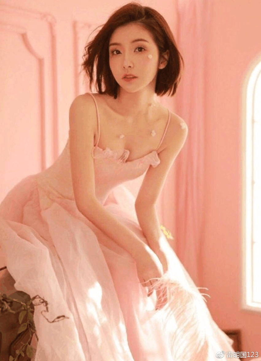 王思聪前女友要出道 豆得儿登上"快本"进军演艺圈?