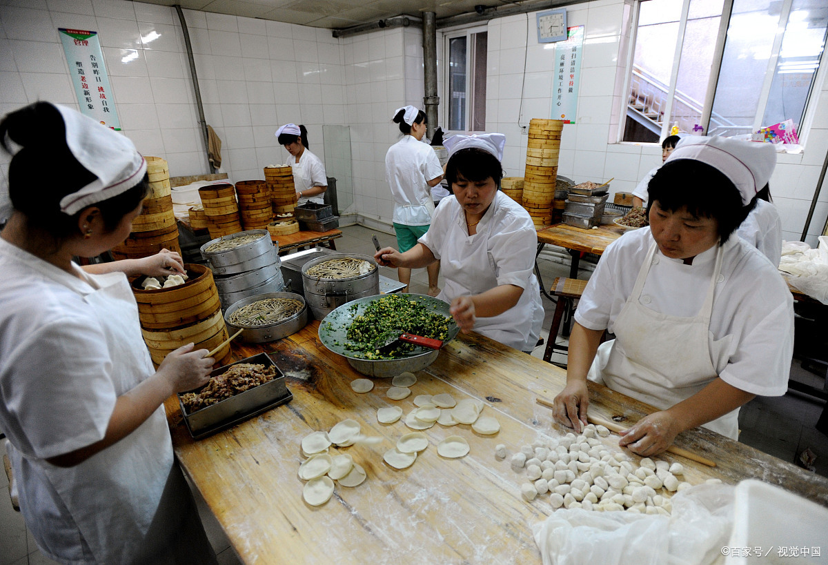 瀋陽老邊餃子走狗不理老路?吃頓飯筷子也要錢,市民:本地人不吃