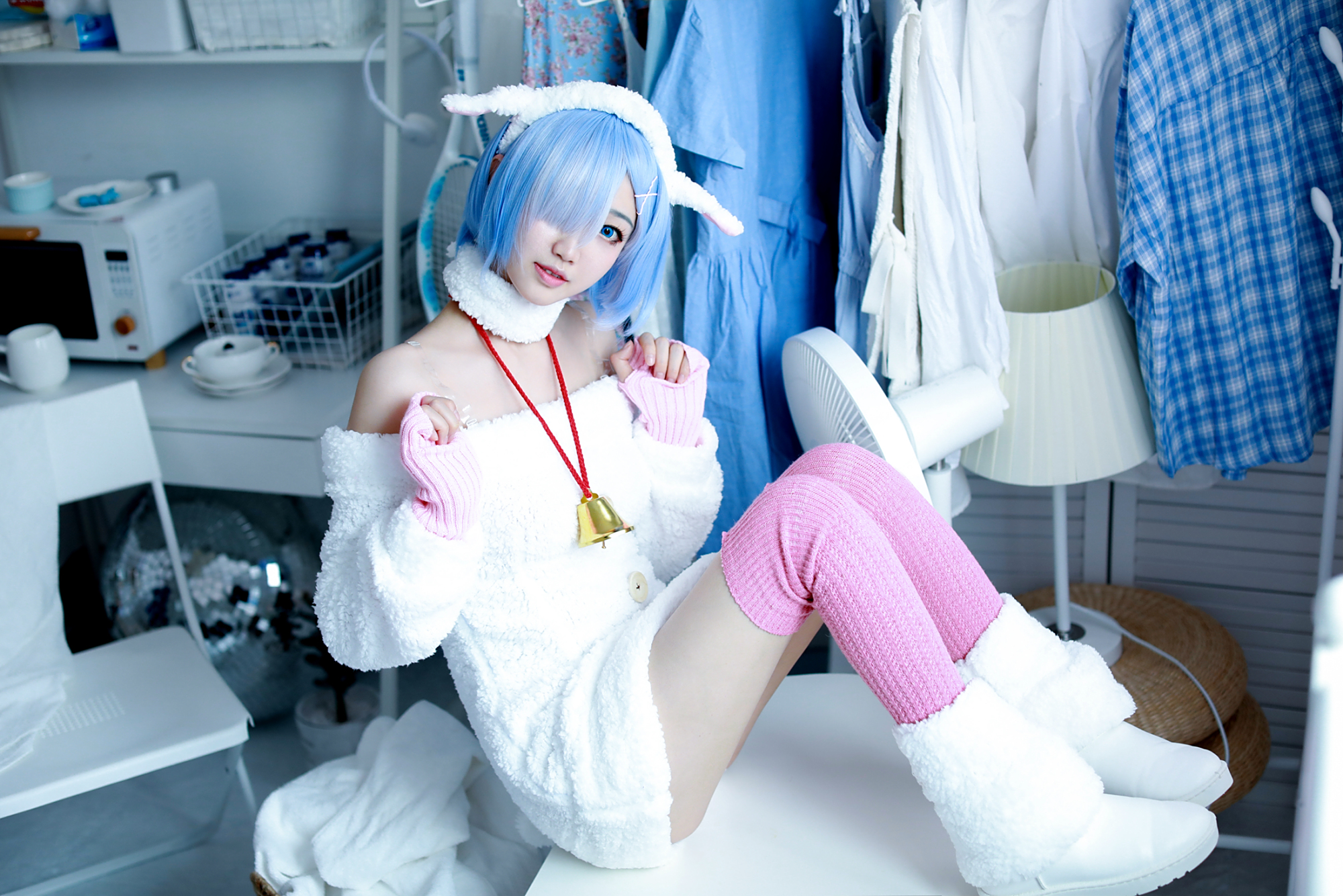 超"犯规"的绵羊版雷姆coser,脚上那双粉色的棉袜才是点睛之笔