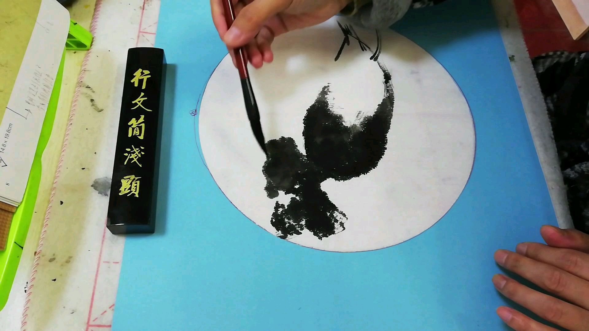 向齐白石大师学习画水墨萝卜和蝈蝈