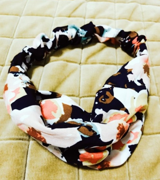 旧衣服变废为宝制作成小清新新年发带教程,让你美丽整个冬天