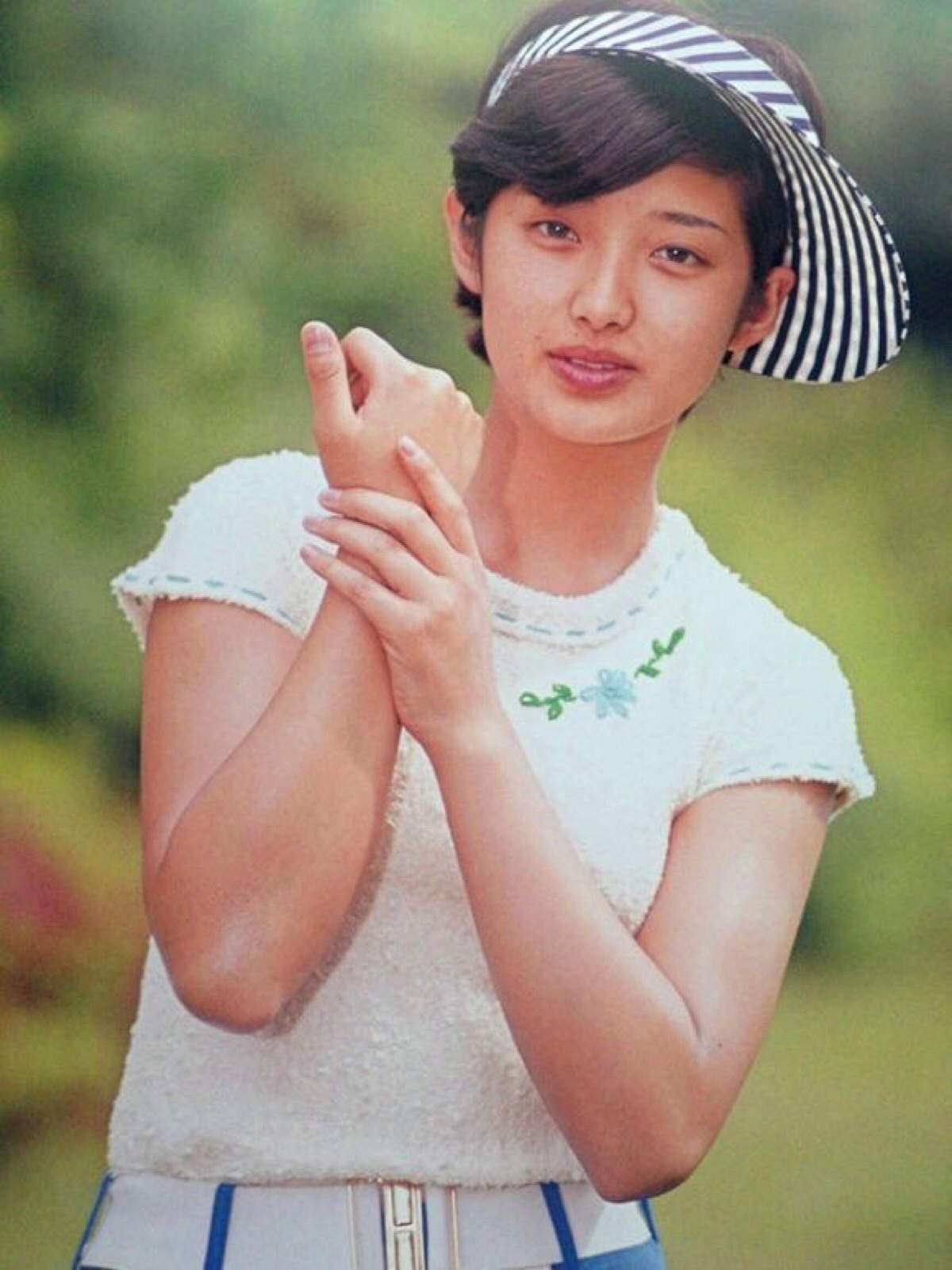 山口百惠童年阴影:与母亲公共浴池洗澡可怕的大娘突然闯了进来!