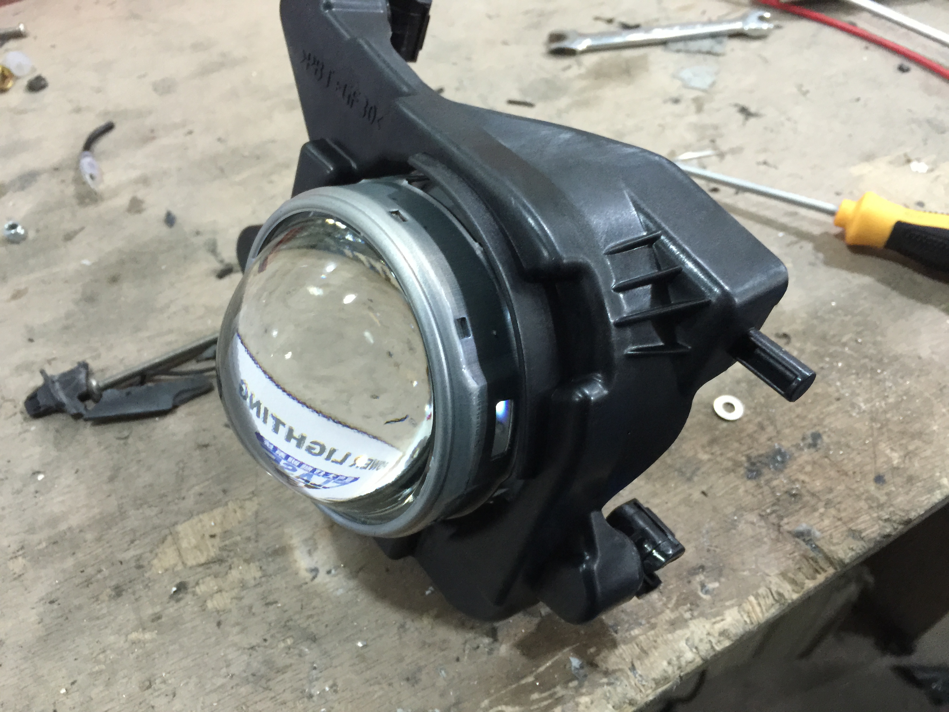 贵阳ds6升级氙气灯,改灯是提高安全系数