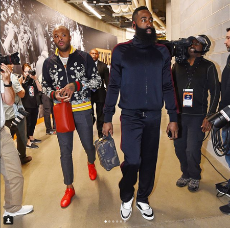 严肃!火箭官方发布哈登今日入场照