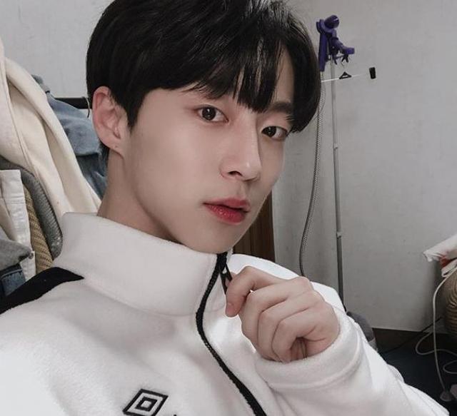 韩网爆红的,神似4位大势明星脸的98年生男演员