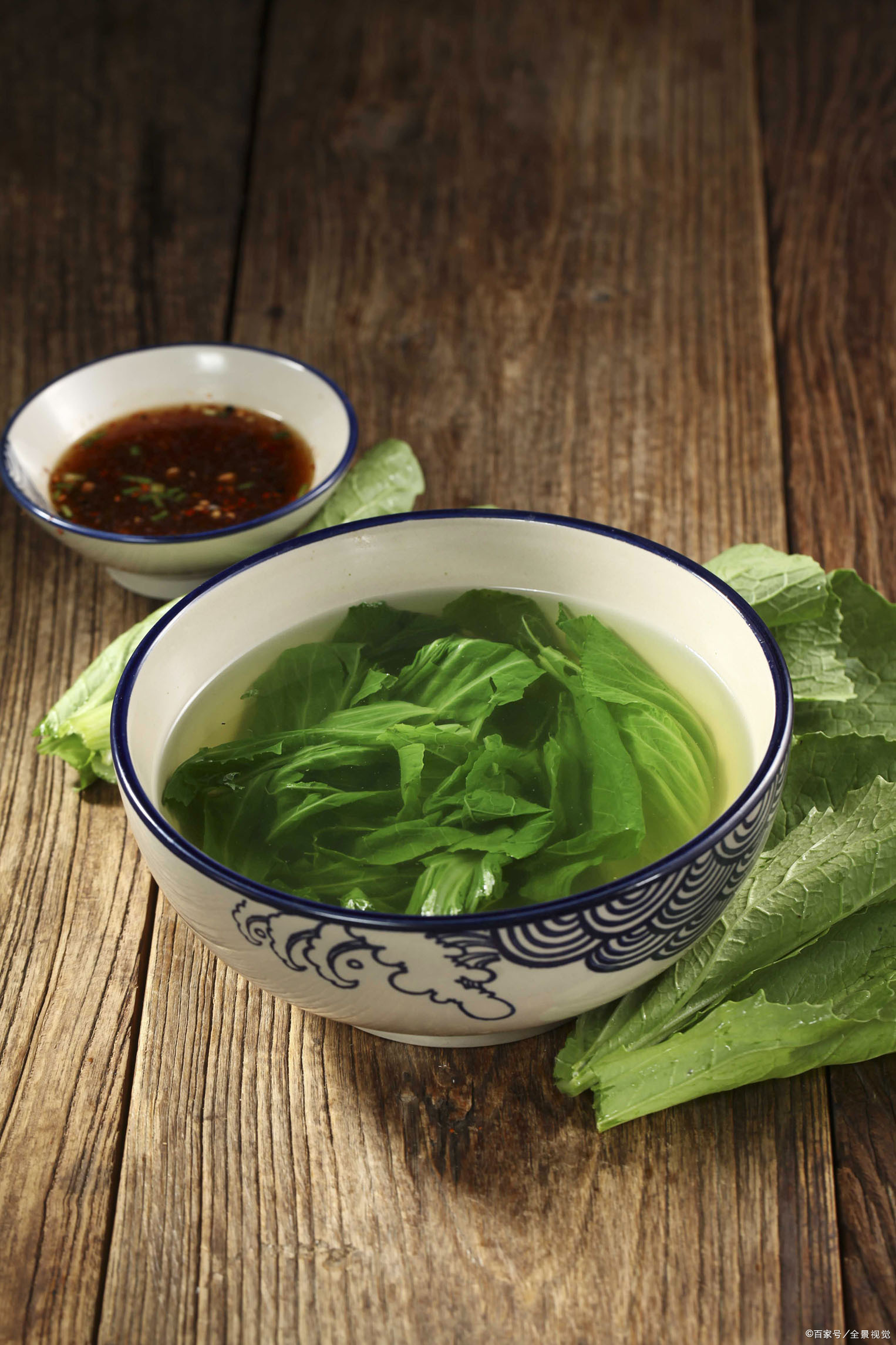 苦菜中的营养物质可以起到很好的凝血作用,所以多吃苦菜可以预防血栓