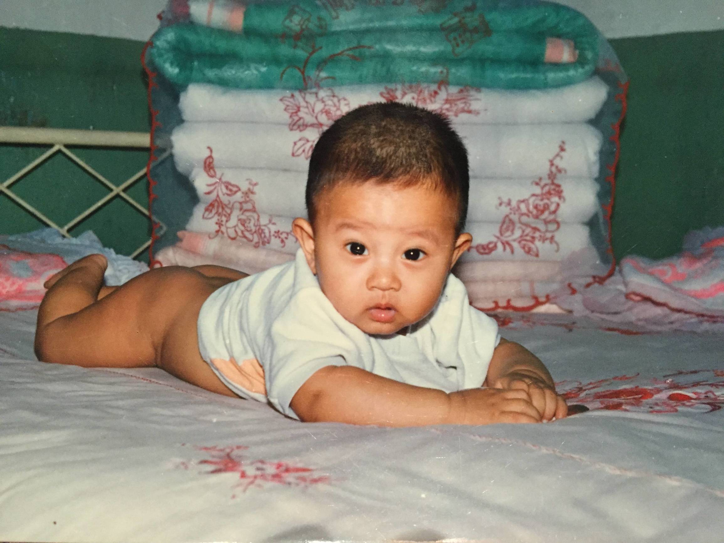 彭冠英发小时候光屁股照片,你敢看吗?