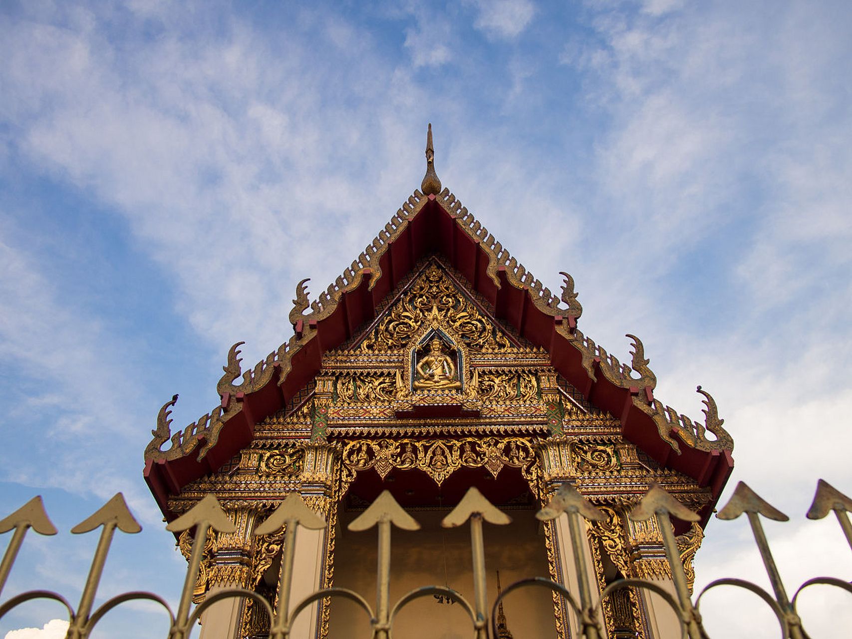 跨年创作挑战赛# 曼谷大皇宫是泰国最著名的旅游景点之一,它是曼 