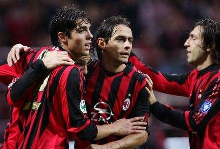 在足坛跟贝克汉姆比帅?这相当于"碰瓷"!如果是因扎吉呢?