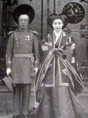 末代皇弟溥杰与日本妻子嵯峨浩何以能够相伴一生?