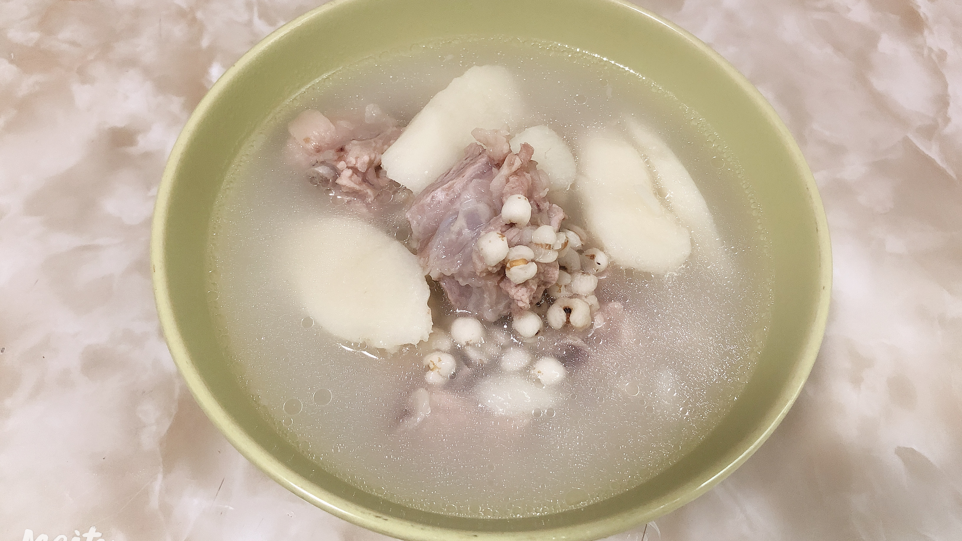 春季湿气重,来碗意米淮山排骨汤,袪湿又暖胃
