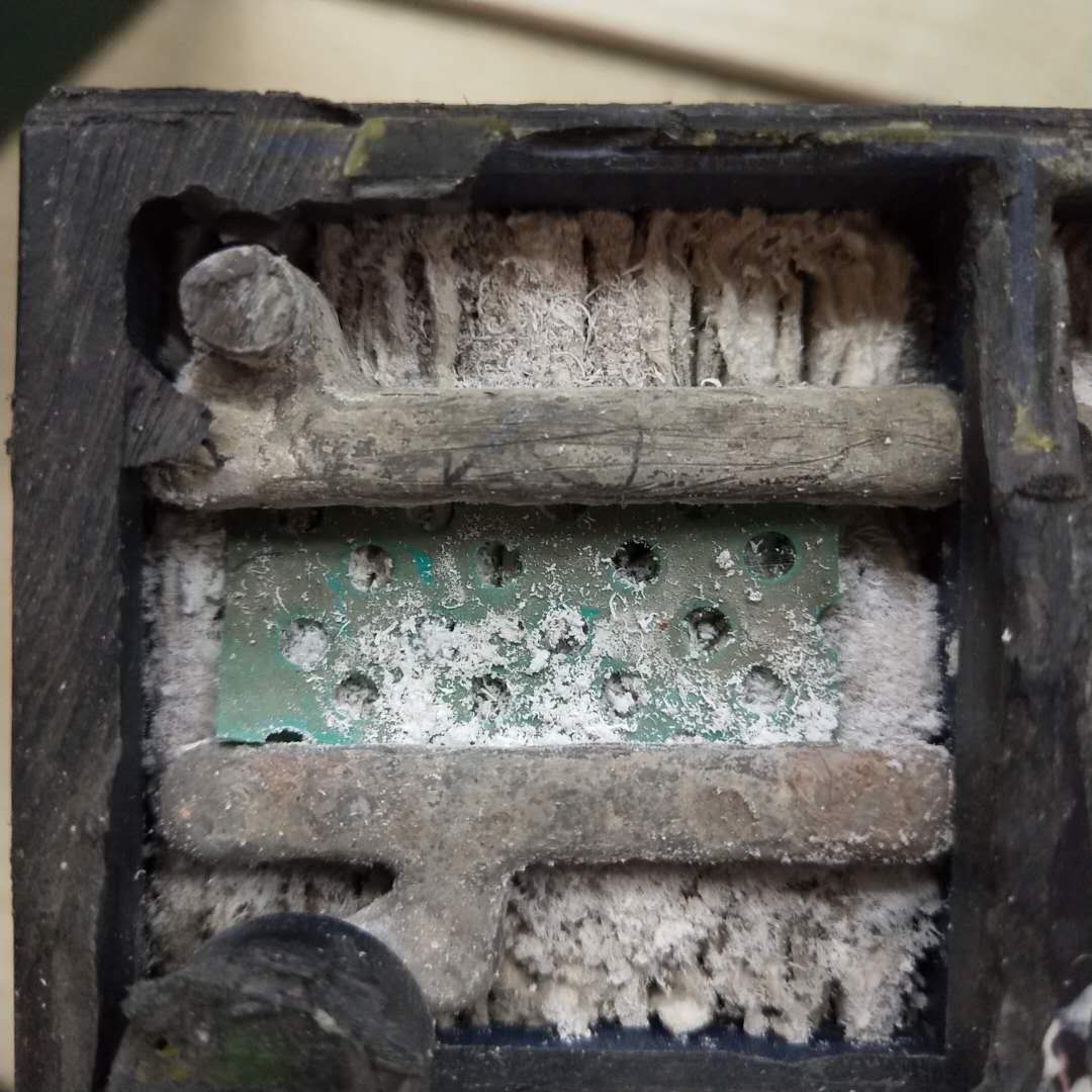 电瓶修复技术-电池单格短路形成原因及修复讲解