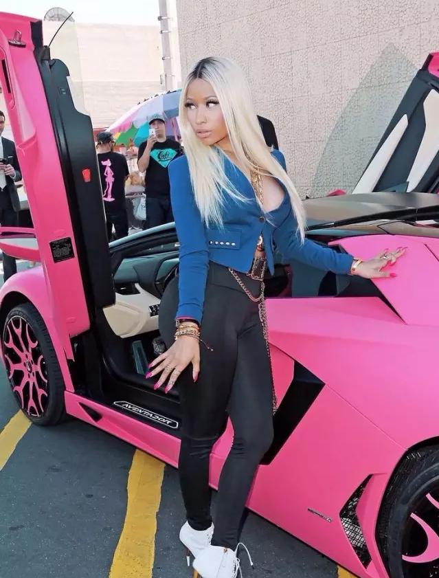 欧美乐坛土豪明星怎样炫富?种菜,养鸡,骑马