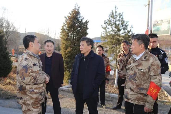 唐立浩深入屯留区督查森林草原防火灭火工作