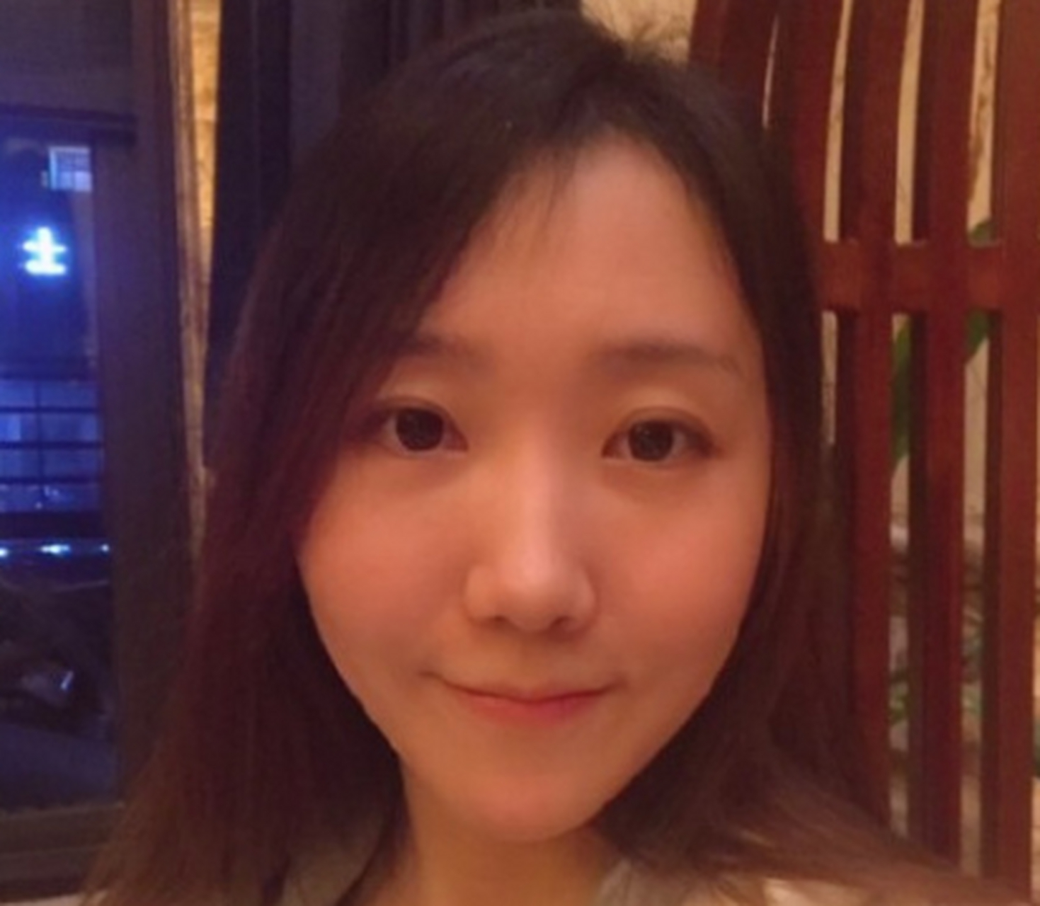 面相申字脸,聪明能干有主见,具有双重性格,让人难以捉摸眼神偏弱,说明