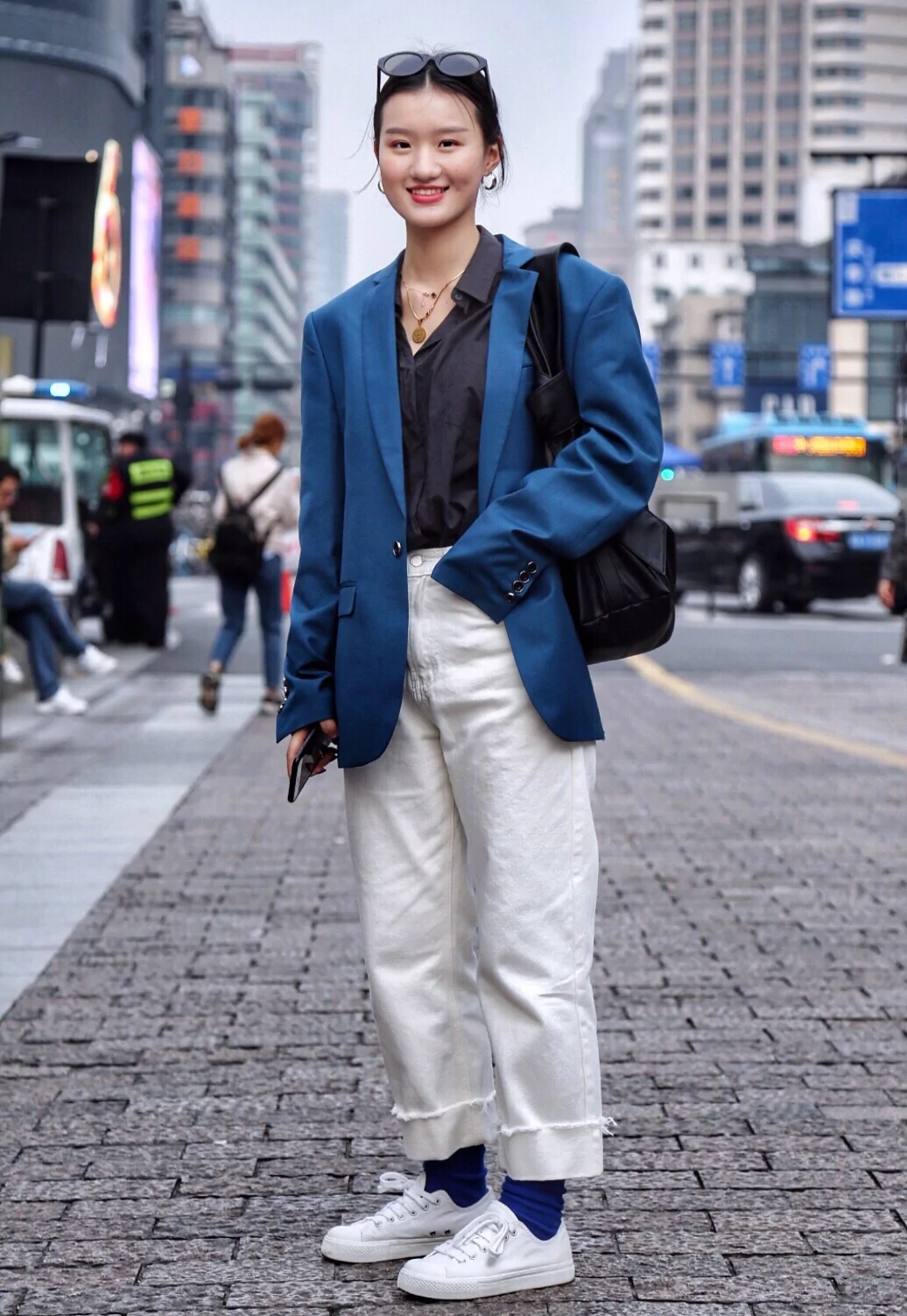 街拍:新年新气象,搭配新装扮,你学会了吗?