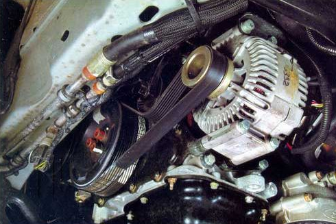 去修车,换下的这几个零件别忘了拿走,不然可就亏大了!