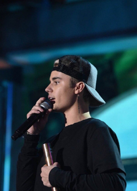 贾斯汀比伯 无水印 手机壁纸