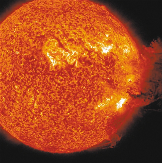 太阳风暴有多恐怖?喷射物质是地球体积10倍