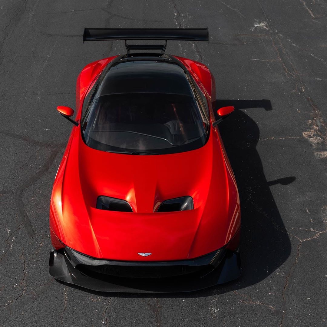 全新阿斯顿马丁vulcan,红色的外观