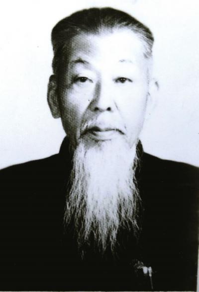 西北军大刀队威武霸气,由沧州武术名家指导刀术