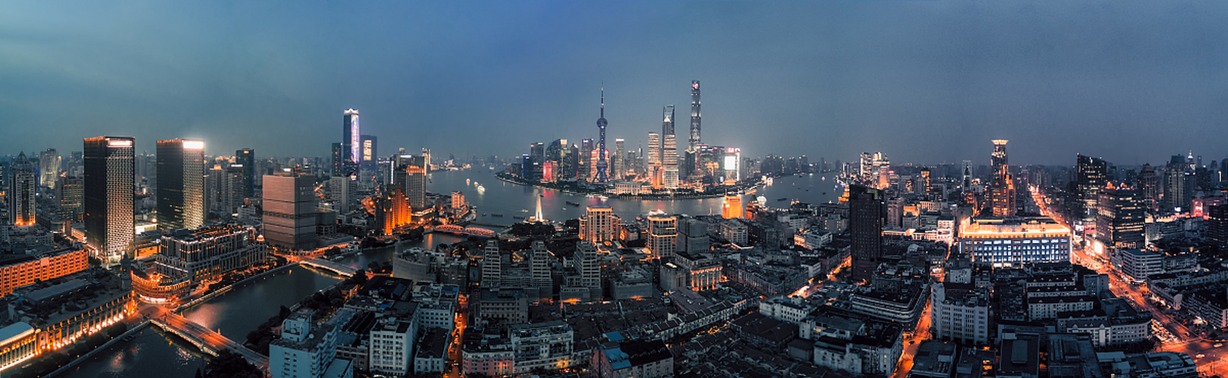 《华尔街之狼》中的10条经典台词,也是给你的10条致富建议:  1.