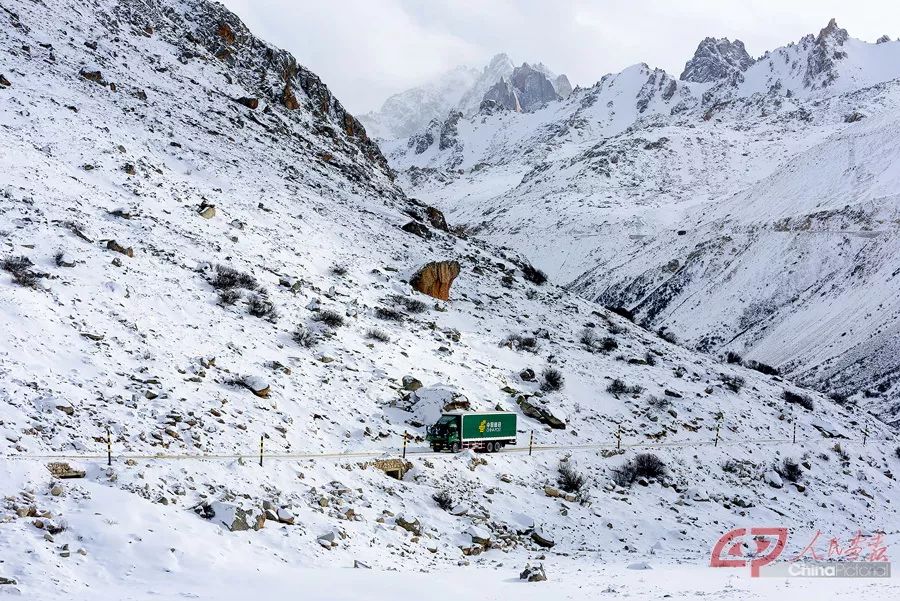 30年邮运生涯,他在雪线之上邮递幸福