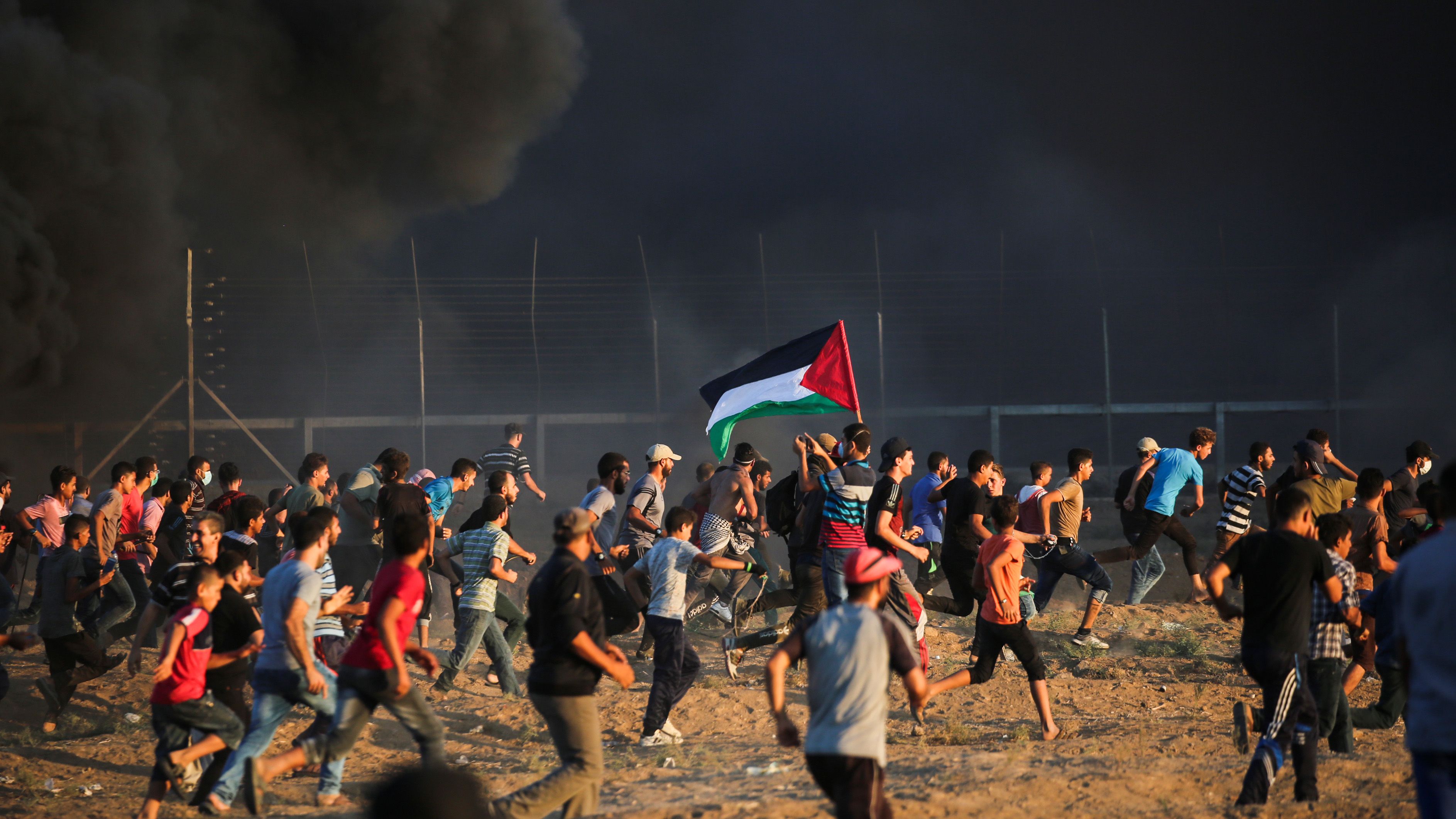 以军在加沙地带边境冲突中打死一名巴勒斯坦人(2)