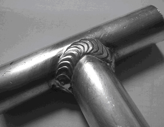 "焊接"的最高境界"鱼鳞焊",只有大师级别的焊工才能做到!