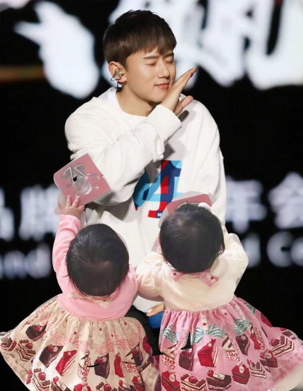 张杰曾说在孩子还没出生的时候便已经为其写好了一首歌,在开演唱会的
