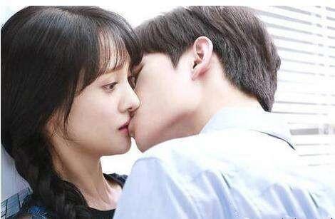 看郑爽和马天宇的吻戏吃醋了,张恒对导演说:我要分手,不拍了