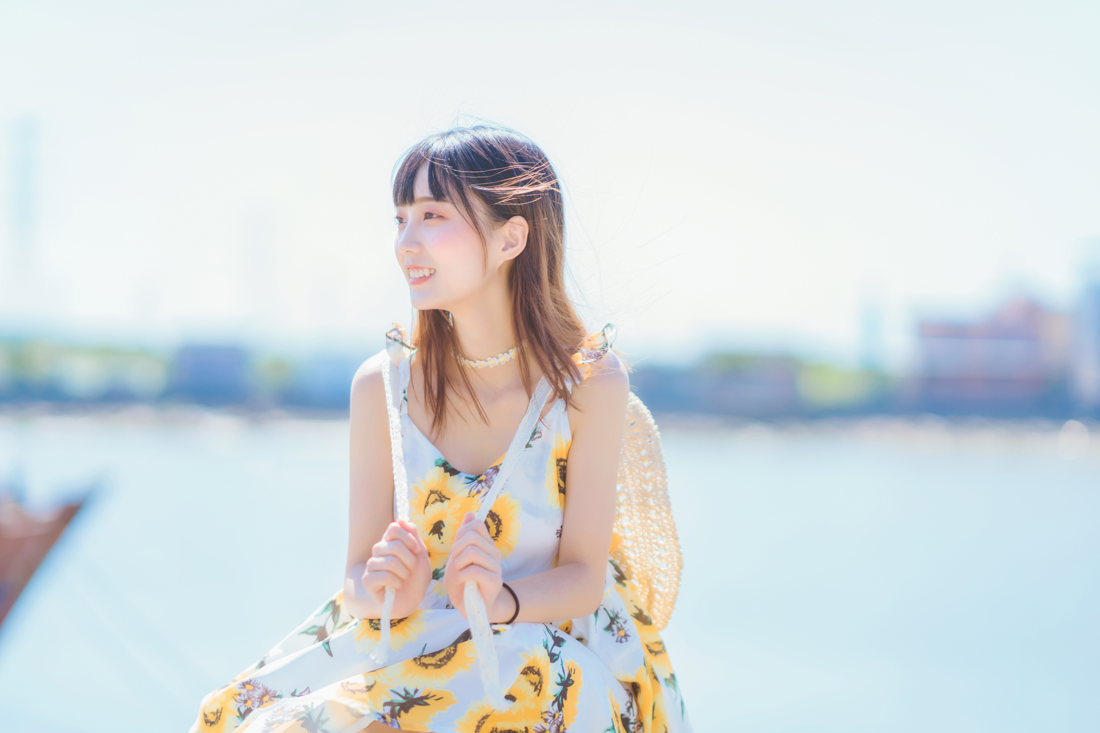 人像摄影 富有治愈色彩的阳光美少女 转载自百家号作者:情感观察者