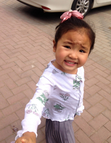 "刘能"一家近照,二婚娶了"谢兰""能哥"自己女儿的长相?