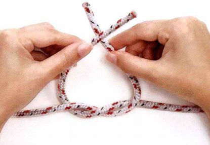 外科结和缩帆结,这两种实用的绳结,一分钟就能轻松制作
