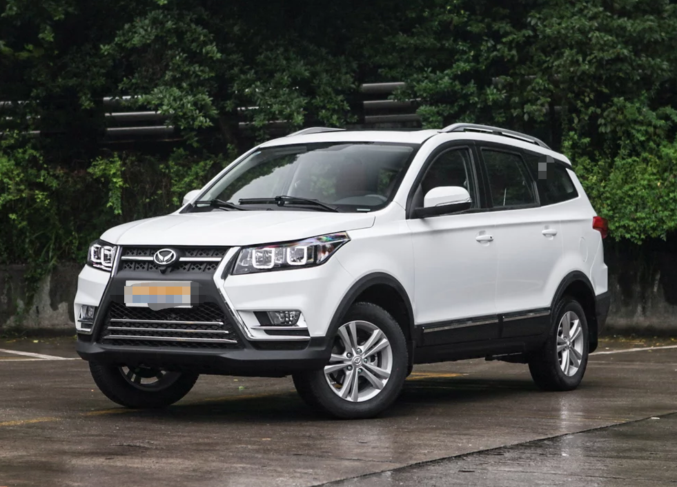 汽车图片品鉴:北汽幻速s3l看起来运动范十足,外观非常炫酷