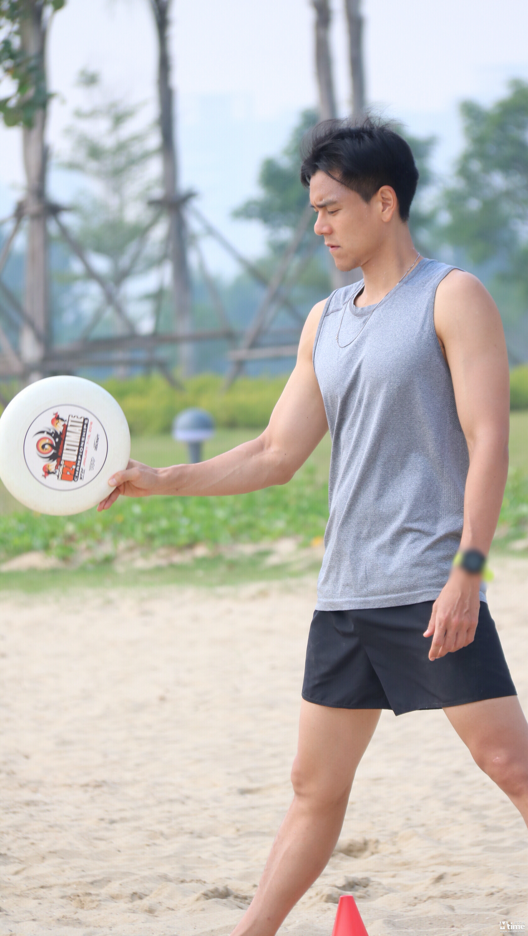 彭于晏为林超贤新片《紧急救援》特训