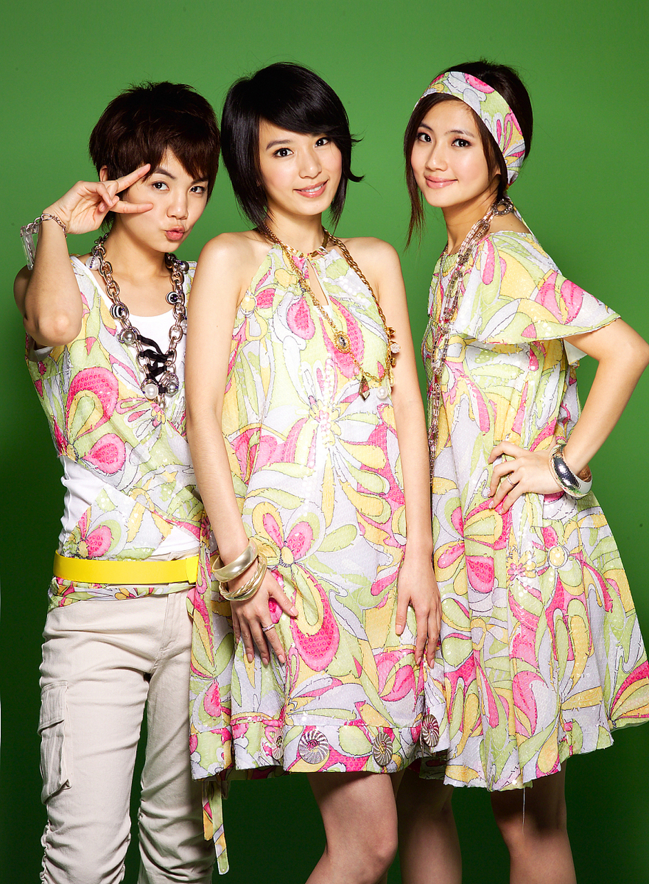 最近,备受关注的女子音乐组合#she时隔四年后再次合体,这一消息引起了