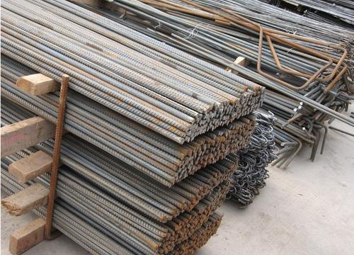 农村自建房,钢筋用得越多越结实?钢筋到底该怎么用?