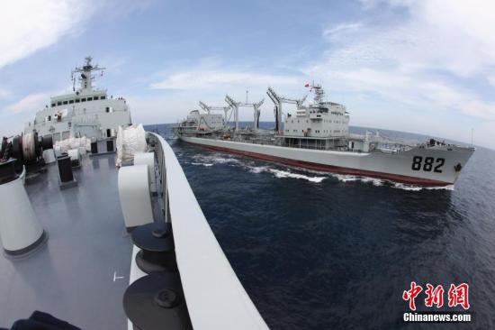 中国海军护航记事:几经"交手"驱离 让亚丁湾海盗"失业"