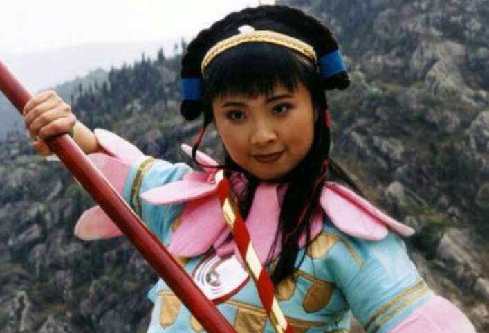 孙雅丽《天龙八部》造型曝光,新版钟灵颜值出众,可惜服装很失败