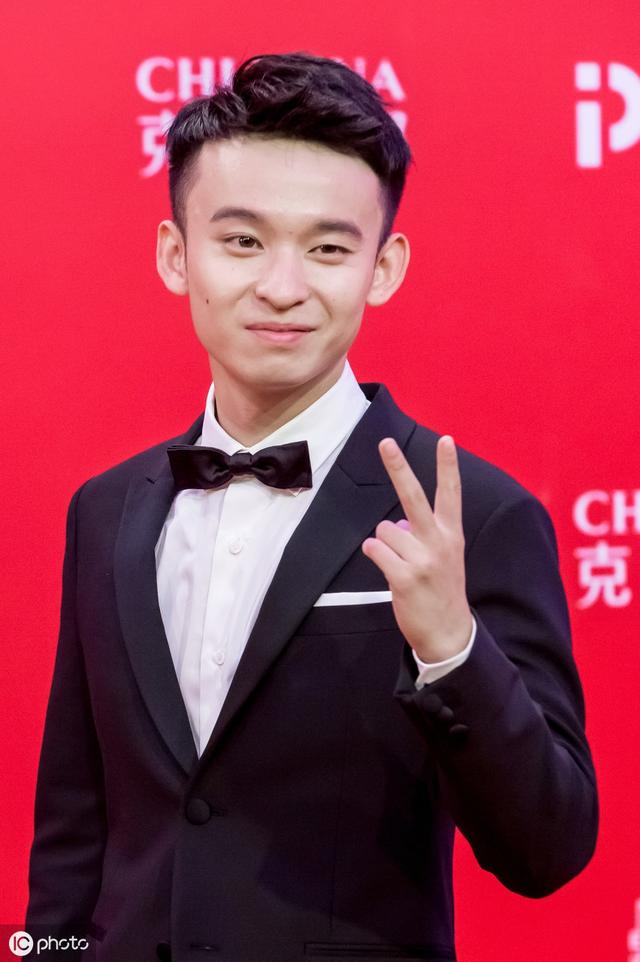 董子健19岁提名金马奖最佳男主角,24岁结婚生子,妥妥人生赢家