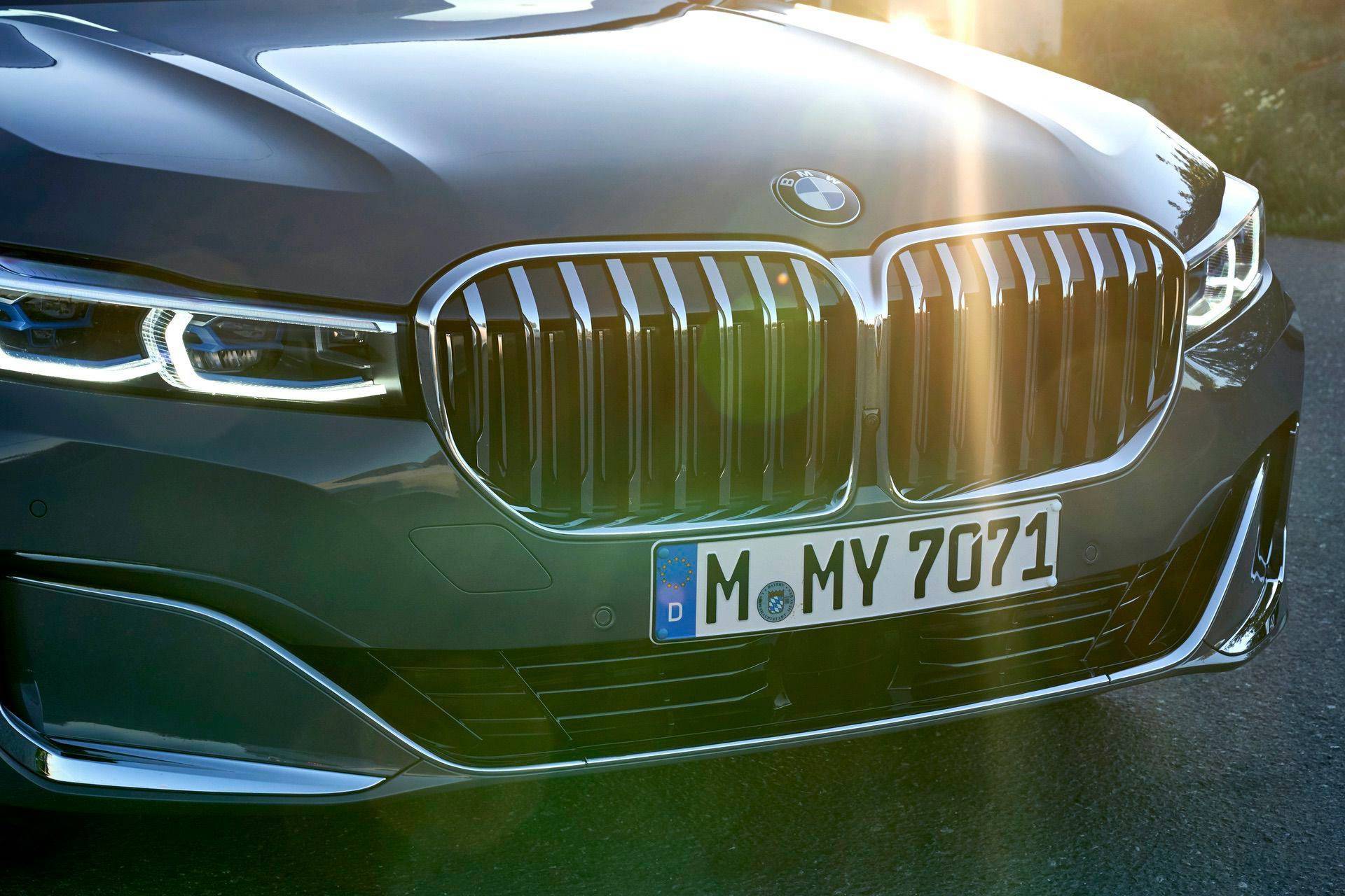 全新改款的宝马7系750li看着还不错