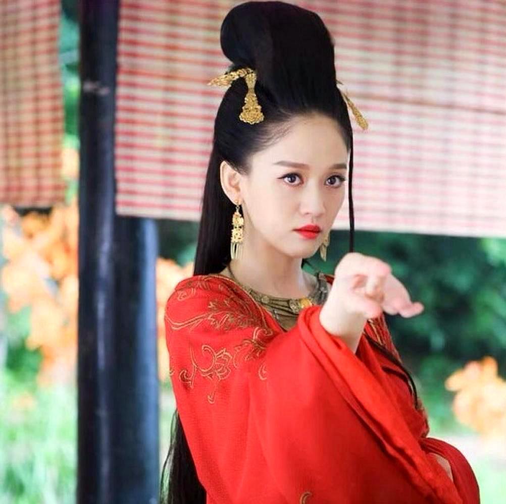 《嫡女毒医》再世为人,她翻云覆雨,再世为人,斗得仇人哀嚎一片