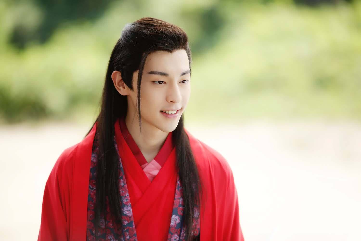 《簪中录》中,李舒白完美,王蕴一往情深,最讨喜的却是周子秦