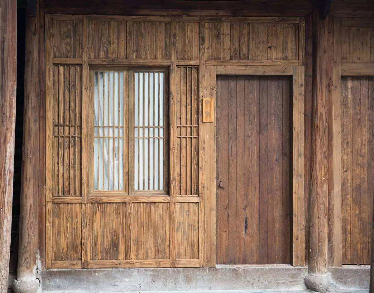 常说"捅破窗户纸",古代窗户既如此脆弱,又如何遮风挡雨呢?