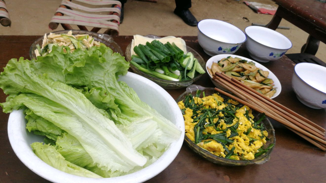 鸡头参炖小草鸡,韭菜炒鸡蛋