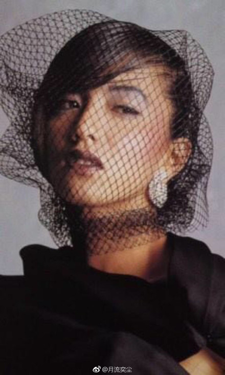 日本国民男神木村拓哉女装照爆出,网友:美到自己又想恋爱了!