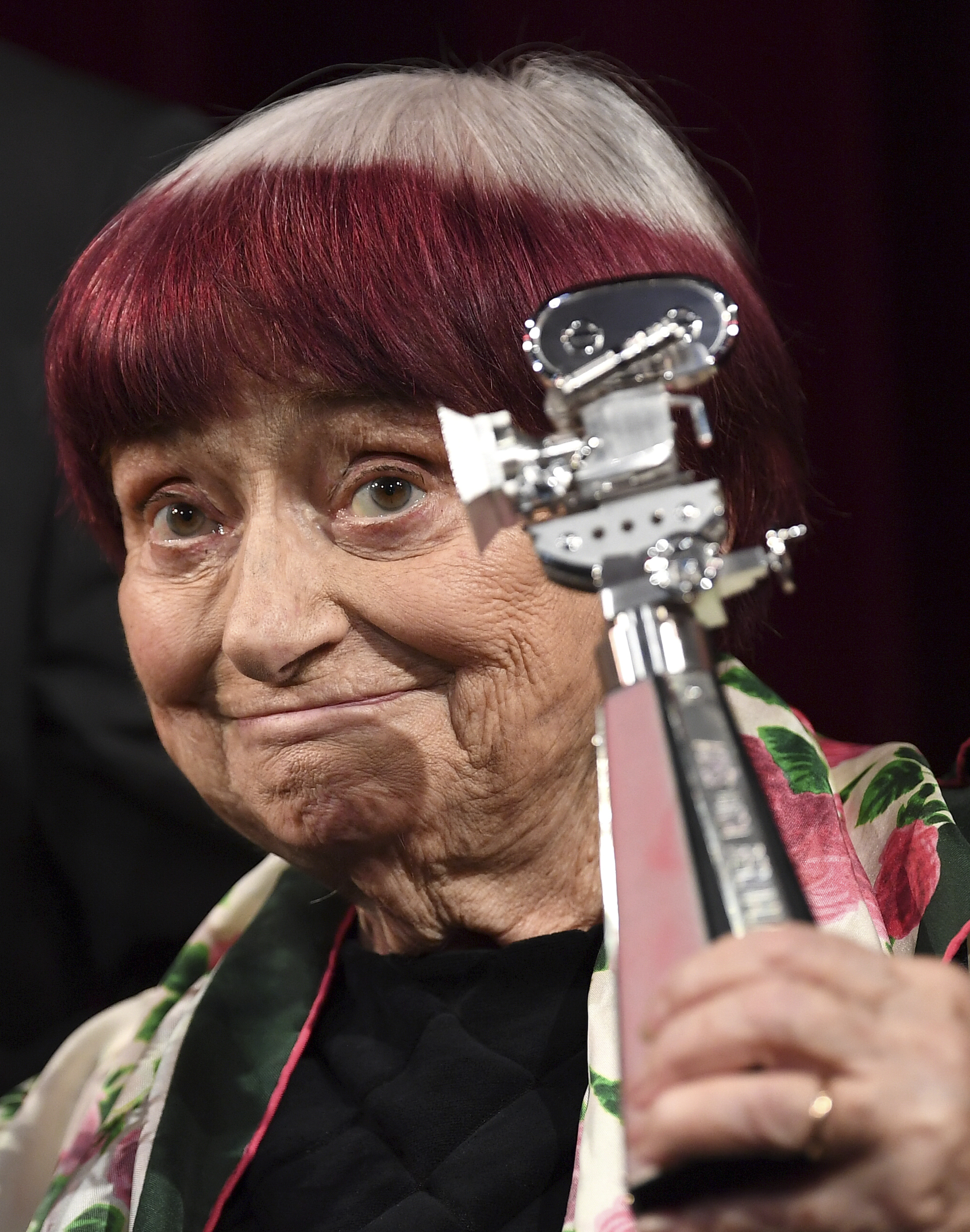 法国九旬女导演获颁柏林电影节摄影机奖